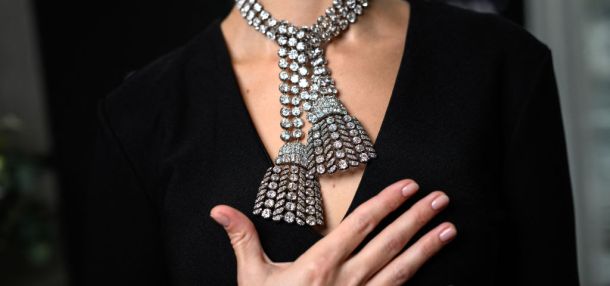 Mystery Diamond Necklace, Linked to Marie Antoinette's Scandal