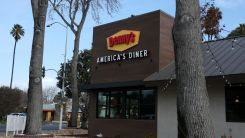 Denny’s Announces $620 Million Take-Private Deal With TriArtisan-Led Group