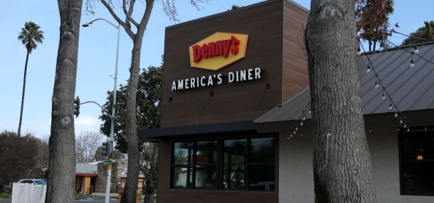 Denny’s Announces $620 Million Take-Private Deal With TriArtisan-Led Group