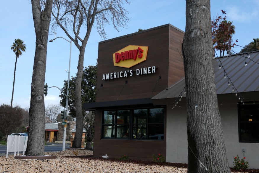 Denny’s Announces $620 Million Take-Private Deal With TriArtisan-Led Group