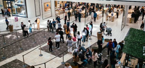 People at the Shopping mall