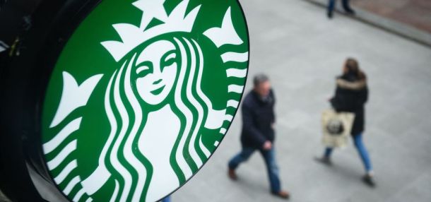 New Starbucks CEO Aims to Reverse Sales Slump by Returning to Coffee Shop Setup